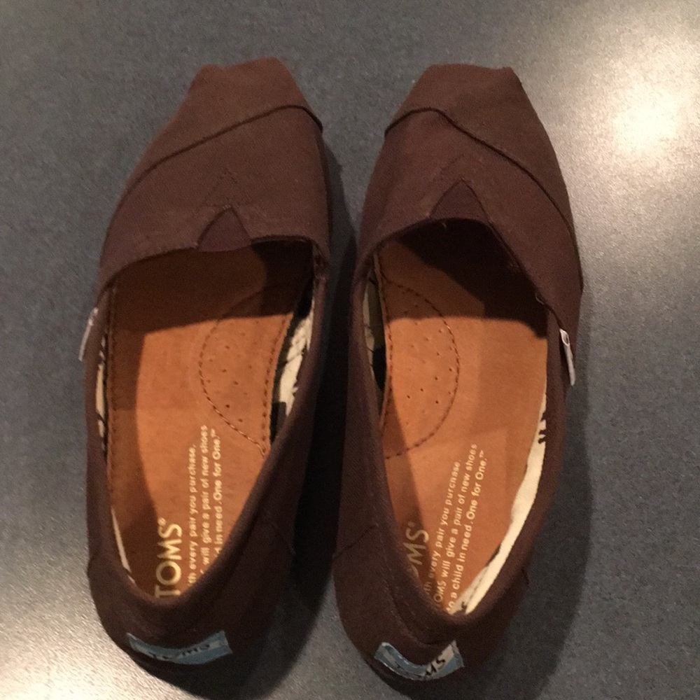 TOMS Brown sz  8